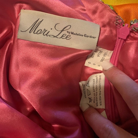 Formal Dress - Picture 6 of 7